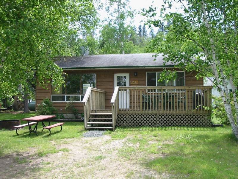 Crescent Beach Cottages Motel Manitoba Canada Crescent Beach Cottages & Motel | Travel Manitoba