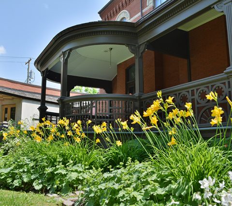 Exterior de verano de Dalnavert