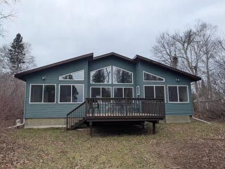 Lake Front Cottage