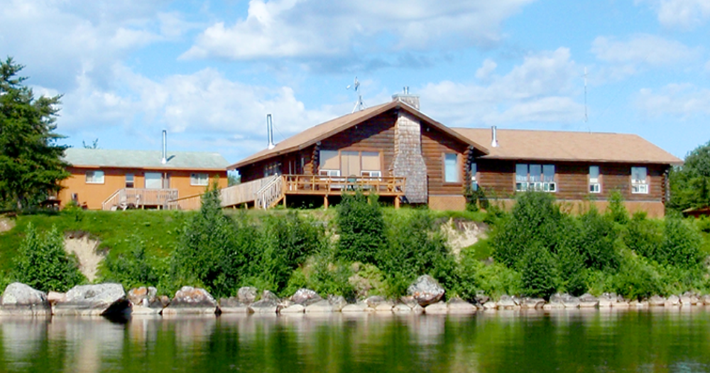 Budd's Gunisao Lake Lodge Travel Manitoba