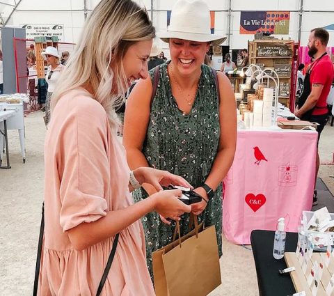 Troisième et Oiseau