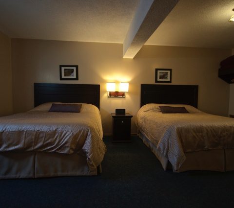 Polar Inn & Suites