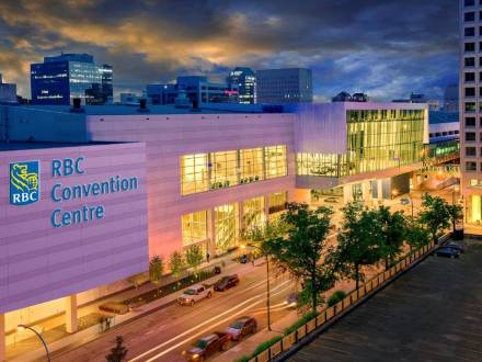 Winnipeg_Convention_Centre_-_RBC_Convention_Centre_Winnipeg.jpg