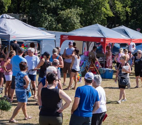Oak Lake Farmers' Market
