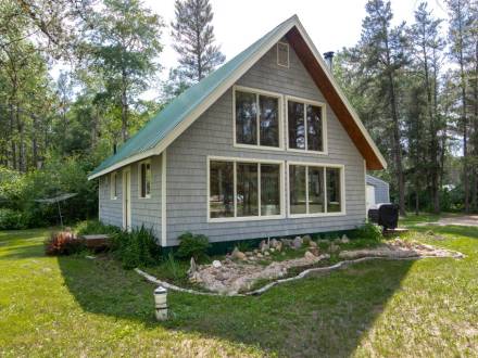 Cabane de Pineridge Point