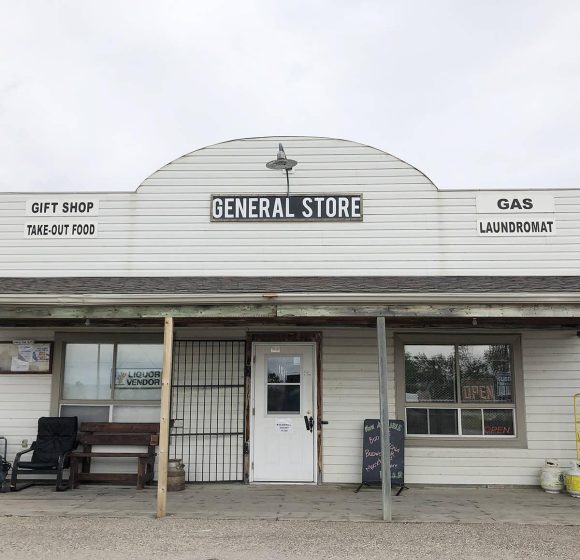 Façade historique du magasin général d'Hecla.