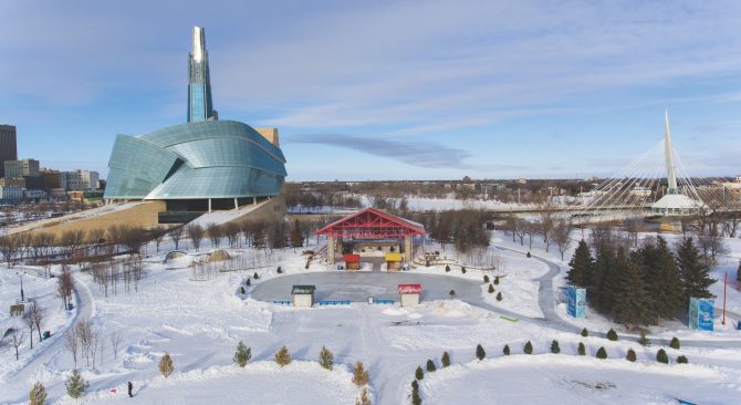 El dron de invierno de Forks CMHR