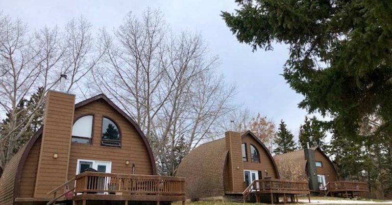 How to have the best couples weekend at Elkhorn Resort Travel Manitoba