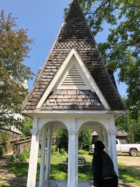 Bell Aura Bed, Breakfast and Bistro