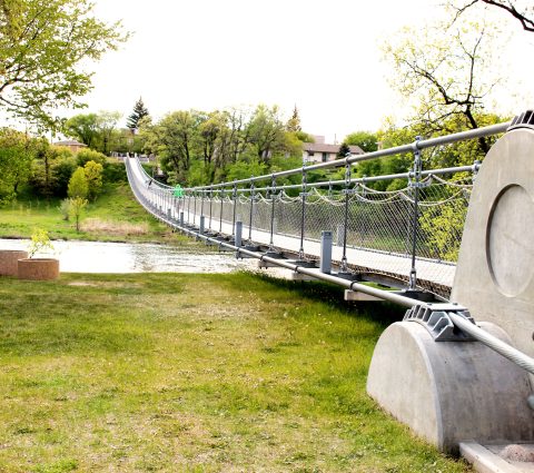 Vue sur le bord du pont tournant de Souris