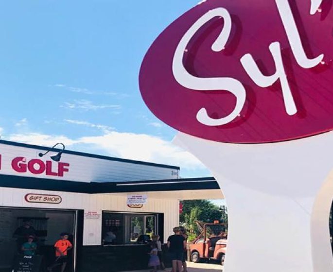 Syl's Mini Golf storefront, Carman, Manitoba.