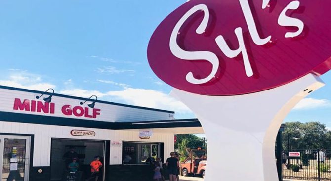Syl's Mini Golf storefront, Carman, Manitoba.