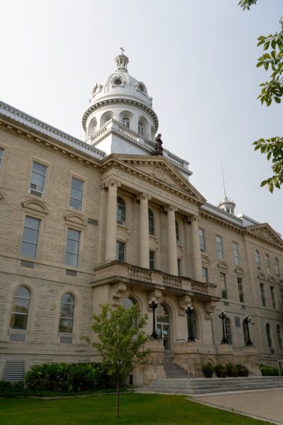 Vista del exterior neoclásico de la Universidad de St-Boniface.